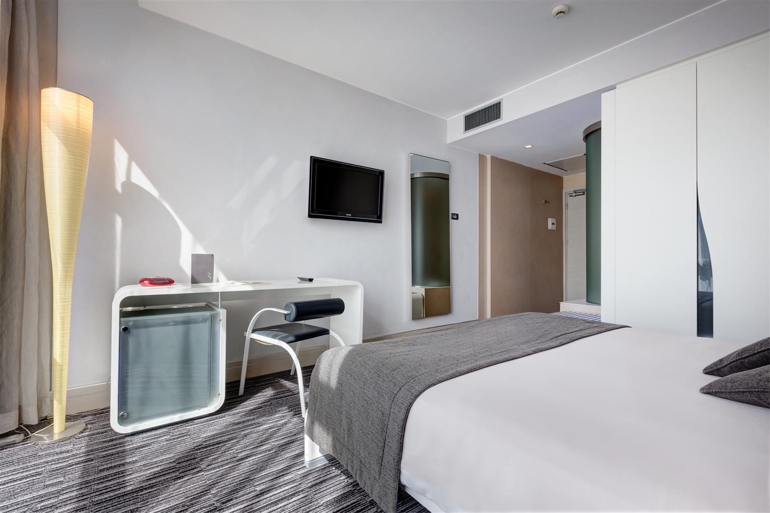 Best Western Premier Hotel Royal Santina Rome Exterior photo