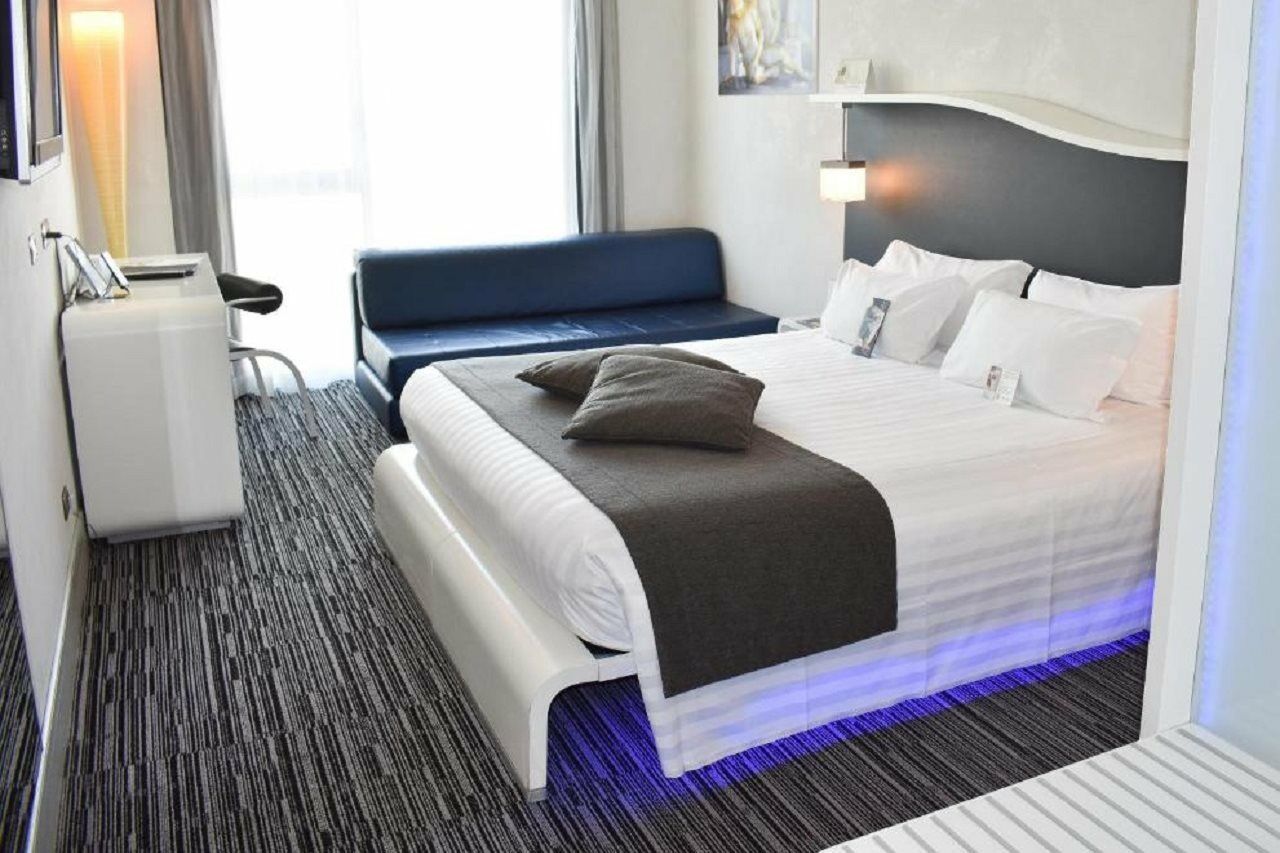 Best Western Premier Hotel Royal Santina Rome Exterior photo